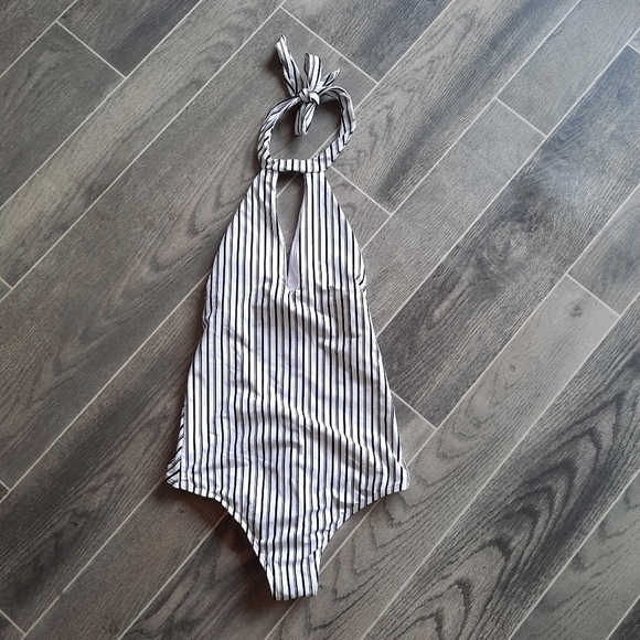 O'NEILL Highway Stripe One Piece M NWT - Picture 3 of 6